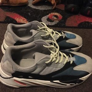 Yeezy Boost 700